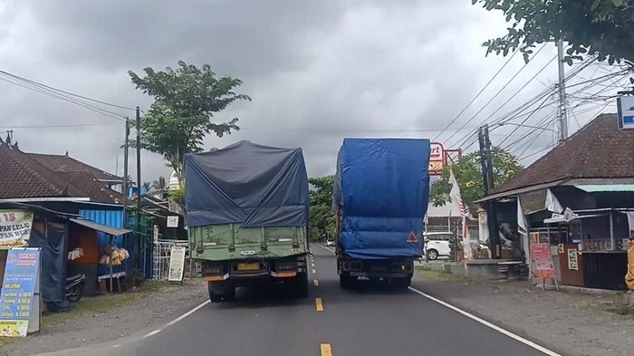 Array,Truk ODOL Kejahatan Lalu Lintas, Sering Makan Korban Jiwa