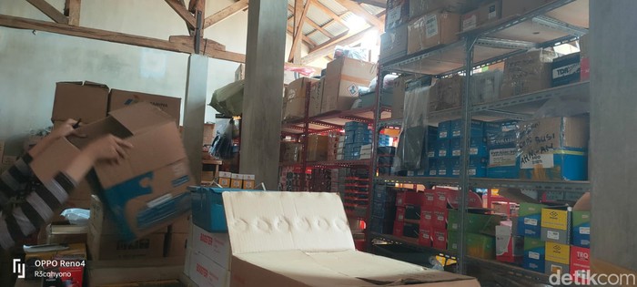 Array,Ini Ciri-ciri Suku Cadang Motor Palsu, Jangan Sampai Kena Tipu!