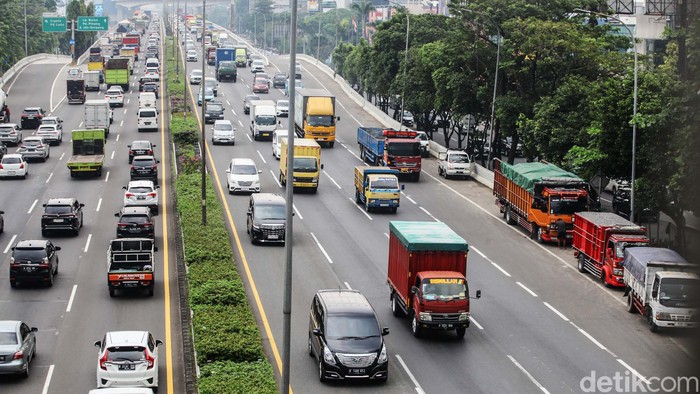 Array,Pemilik Kendaraan Tak Lulus Uji Emisi Didenda Rp 15 Juta