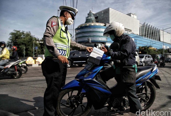 Array,Operasi Patuh Digelar, Laporkan kalau Ada Polisi Pungli