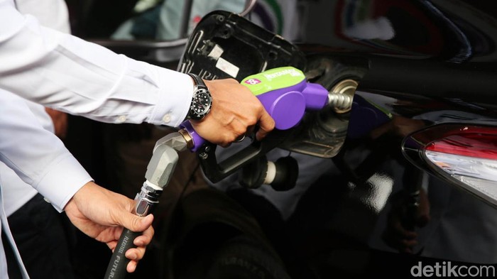 Array,ESDM Sebut Mobil di Indonesia Kompatibel Etanol hingga 20 Persen, Benarkah?