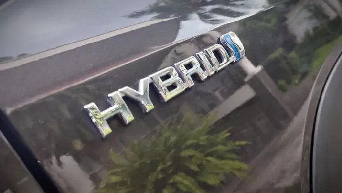 Array,Habis Dipakai Long Weekend, Ini 10 Komponen Mobil Hybrid yang Perlu Diperiksa