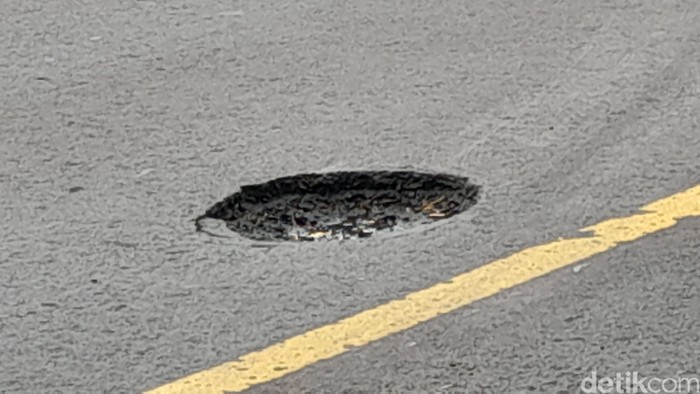 Banyak Jalan Rusak, Kenali Ciri Jalan Nasional, Provinsi dan Kabupaten