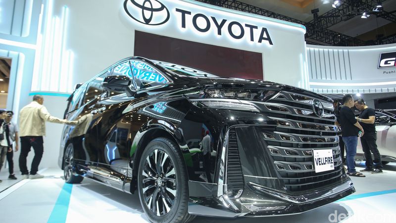 Array,Daftar Harga Mobil Hybrid Toyota, Mulai dari Rp 400-an Juta