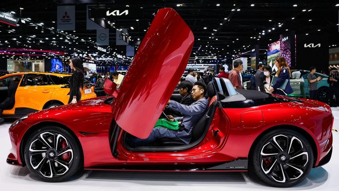 Array,Bukan Cuma Indonesia, Industri Otomotif Thailand dan Vietnam Juga Lagi Lesu