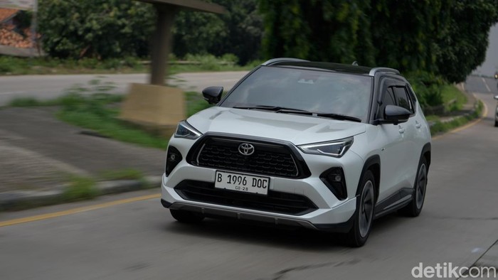 Array,Mobil Hybrid Servis Bulan Pertama, Komponen Apa Saja yang Diperiksa?