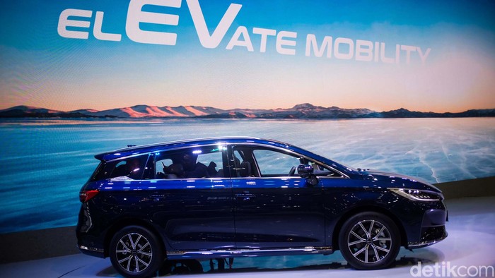 Array,BYD M6 Sudah Ada Bekasnya, Harga Pasarannya Segini