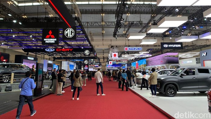 Array,Harga Tiket GIIAS 2025: Cek Lokasi, Jadwal, dan Cara Pembelian