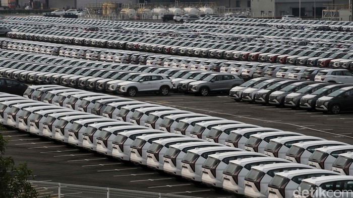 Array,Penjualan Mobil Malaysia Sepanjang 2025: Hampir Salip Indonesia