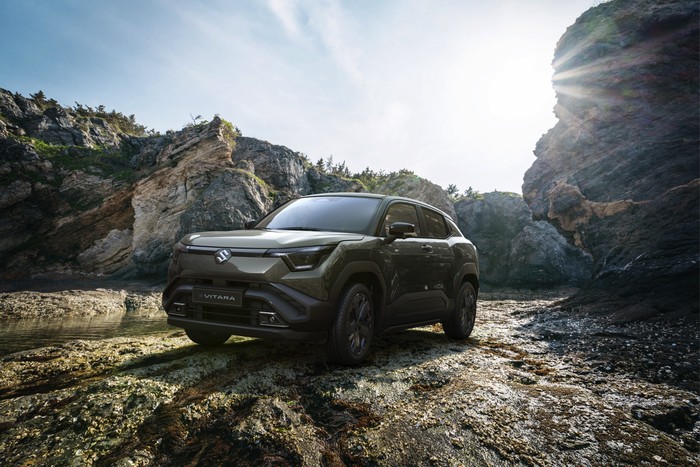 Array,Suzuki Siapkan Mobil Baru Lagi Setelah Fronx, Apa Modelnya?