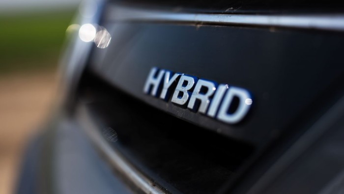 Pabrikan Jepang Nggak Bisa Terus-terusan Ngotot dengan Mobil Hybrid