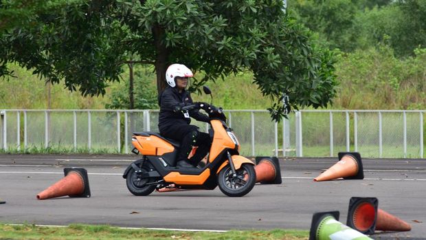 Array,Daftar Motor Listrik Honda Dapat Diskon Gila-gilaan, Harga Mulai Rp 16 Jutaan