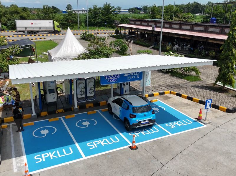 Array,Jarak Tempuh Baterai Mobil Listrik: Kenyataan Tak Seindah Klaim