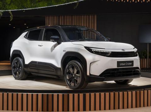 Array,SUV Toyota Kembaran Suzuki Terdaftar di Indonesia, Ini Bocoran Nilai Jualnya