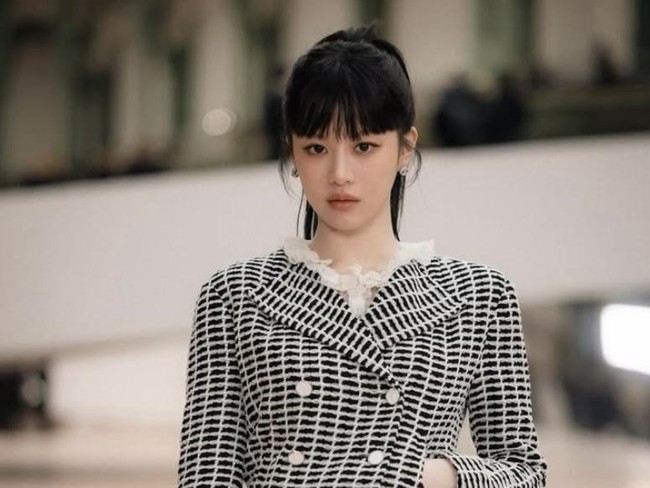 Array,Fakta-fakta Go Youn Jung, Artis Cantik Pemeran Drama Korea Resident Playbook