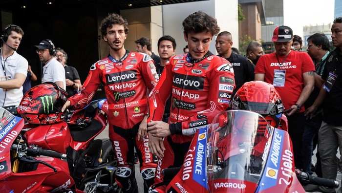 Array,Marc Marquez Terlalu Kuat Jika Dibandingkan dengan Bagnaia