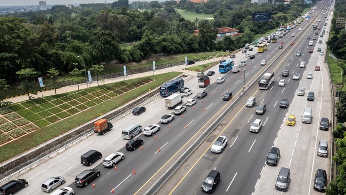 Contraflow di Tol Japek-Jagorawi Mulai Hari Ini, Catat Waktunya
