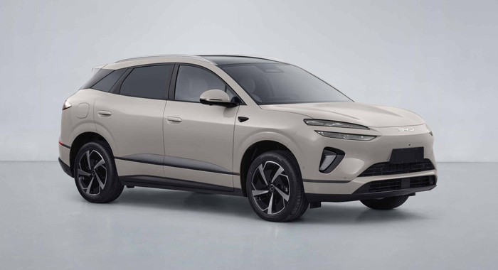 Array,BYD Bakal Luncurkan Sealion 06, Begini Wujudnya
