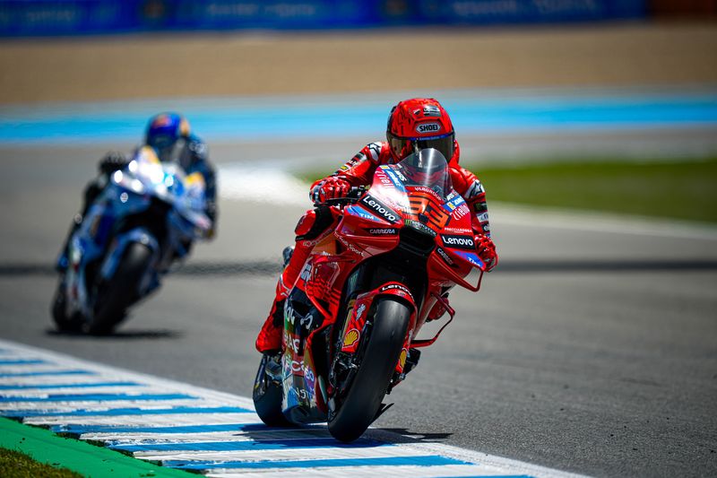 Array,Jorge Martin Sudah Ngebut Lagi, Marc Marquez Harus Waspada?
