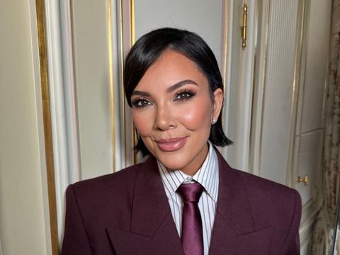 Array,Kris Jenner Tampil 10 Tahun Lebih Muda dengan Wajah Baru, Oplas Rp 2 Miliar