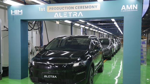Array,Merek Mobil Indonesia Aletra Hadir di GIIAS 2025, Bawa Model Ini