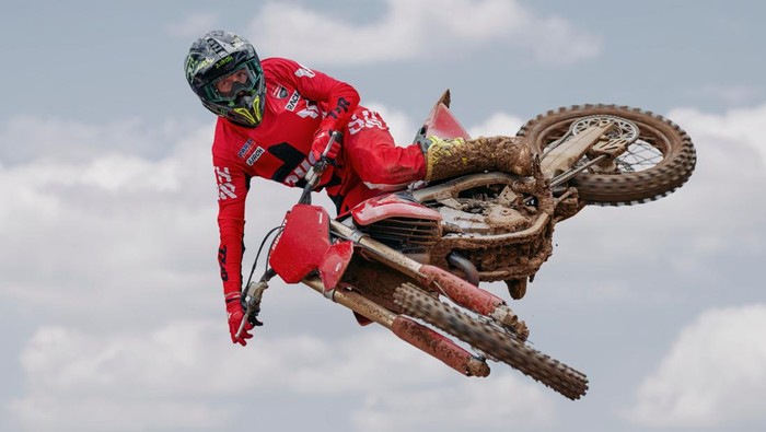 Array,Motocross Pertama Ducati Akhirnya Diproduksi