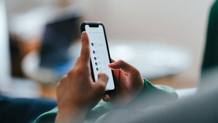 Array,Cara Cek Pajak Kendaraan Lewat WhatsApp, Gampang Banget!