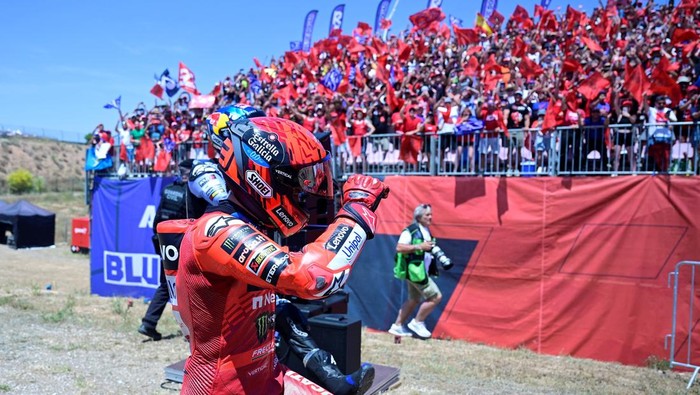 Array,Marc Marquez 'Overpowered' di Aragon