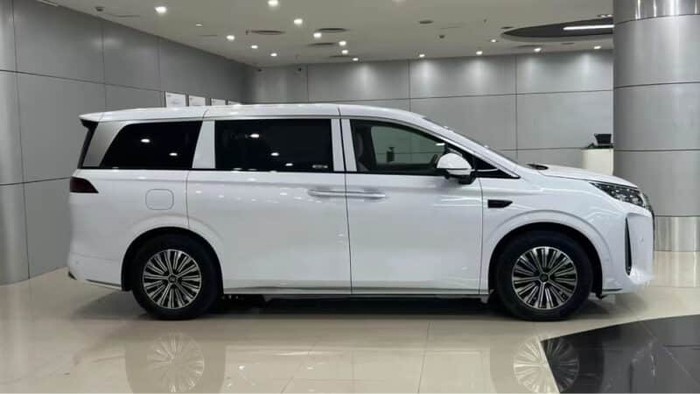 Array,Toyota Alphard Waspada, 'Kakak' BYD M6 Bakal Rambah Banyak Negara