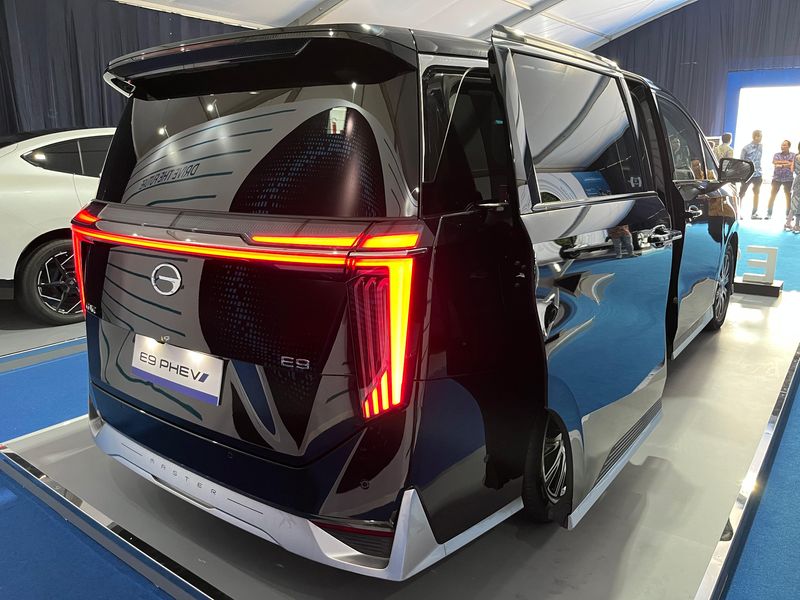 Array,GAC AION Pamer MPV Premium Pesaing Alphard dan Denza D9, Bakal Dijual?