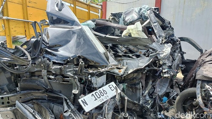 Array,Pelajaran dari Kecelakaan di Tol Paspro yang Tewaskan Pimpinan NU Jatim dan Istrinya