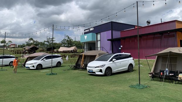 Array,Umur Baru Setahun, Segini Banyak BYD M6 yang Dibeli Orang Indonesia