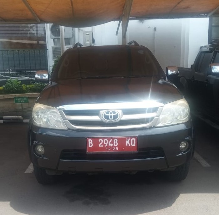 Array,Toyota Fortuner Dilelang Mulai Rp 24 Jutaan, Begini Kondisinya
