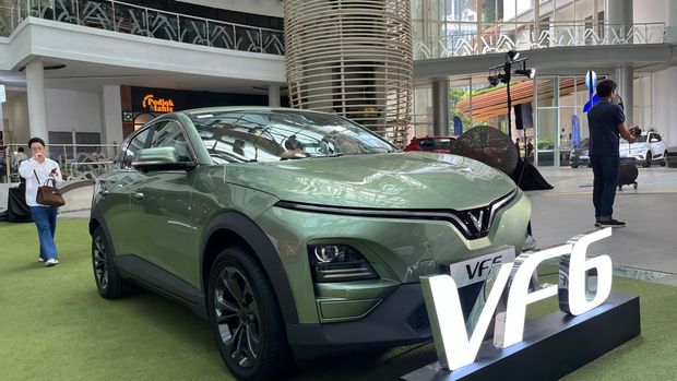 Array,Kesan Pertama Jajal Mobil Listrik VinFast VF6