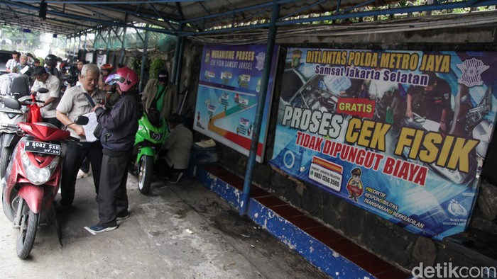 Array,Rincian Biaya Perpanjang STNK Motor 5 Tahunan dan Ganti Pelat Nomor