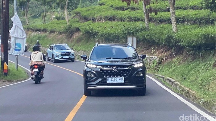 Array,Suzuki Fronx Punya Fitur ADAS, Emang Kepakai?
