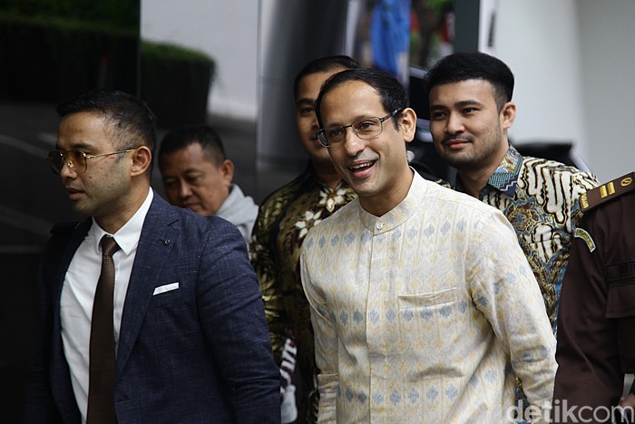 Array,2 Mobil Nadiem Makarim di Akhir Jabatan Mendikbudristek