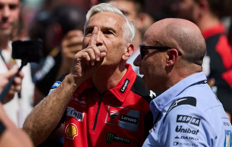 Array,Reaksi Marquez usai Dibela Bos Ducati saat Diejek Penonton di Mugello