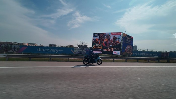 Array,Motor Boleh Wara-wiri di Jalan Tol Malaysia, Gratis