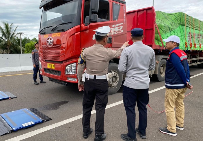 588 Ribu Truk Langgar Aturan ODOL Sepanjang 2025