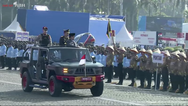 Array,Spesifikasi Maung Tunggangan Prabowo, Kok Nggak Ada Bangku Penumpang?