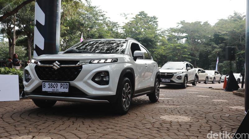 Array,Laris Manis, Suzuki Fronx Sudah Terjual Segini Banyak
