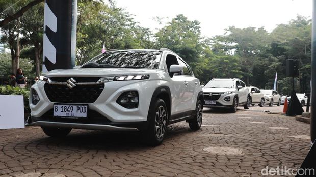 Array,Tren Banting Harga Mobil China Diklaim Tak Efektif untuk Jangka Panjang
