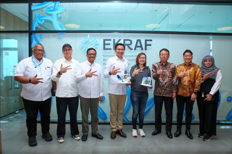 Array,Out of The Box, Mistubishi Rangkul Garuda Indonesia dan Tahilalats! Kolaborasi Apa Nih?