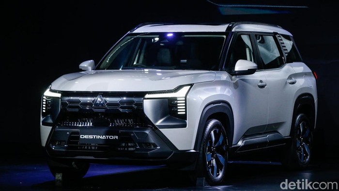 Array,Kapan Harga Mitsubishi Destinator Rilis?