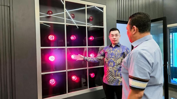 Array,Bamsoet Dorong Sektor Modifikasi Lampu Kendaraan Jadi Motor Baru Ekraf RI
