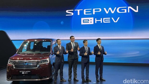 Array,Honda StepWGN Hybrid Meluncur di Indonesia, Harga di Bawah Rp 650 Juta!