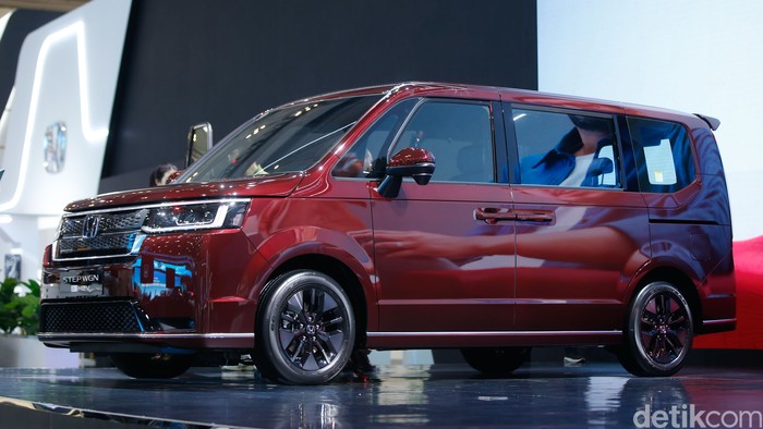 Array,Skema Cicilan Honda StepWgn Hybrid, Tiap Bulan Bayar Segini