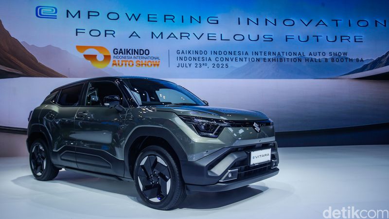 Array,Strategi Suzuki Bawa Mobil 'Hijau': Dari Mobil Hybrid Ringan ke Full Listrik