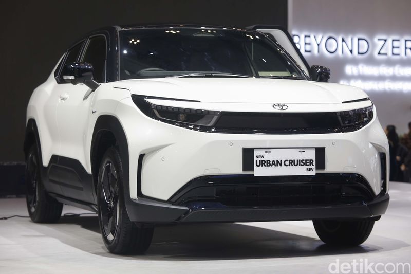 Array,Spesifikasi Toyota Urban Cruiser EV yang Mejeng di GIIAS 2025, Berapa Jarak Tempuhnya?